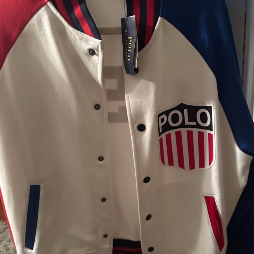 Ralph Lauren sweater size Medium
